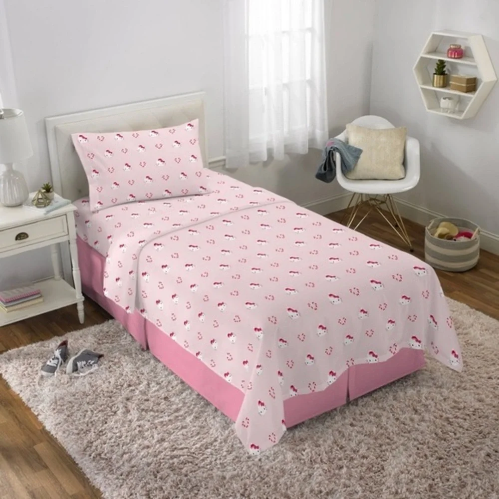 NWT. HELLO KITTY Holiday Twin Sheet Set